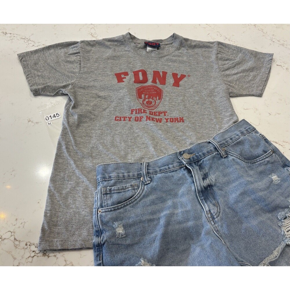 FDNY Fire Department Of New York Graphic T Shirt Mens Medium Gray Logo Official